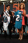 Jennifer-Lopez-dressed-1392066.jpg
