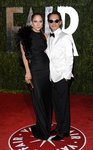 Jennifer-Lopez-dressed-1585349.jpg