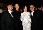 Jennifer-Lopez-dressed-572324.jpg