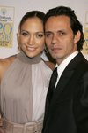 Jennifer-Lopez-dressed-681972.jpg