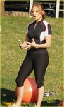 Jennifer-Lopez-dressed-1118371.jpg