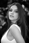 666a09e81ef437839a4304cb19a60a2c--palvin-barbara-red-carpet-gowns.jpg