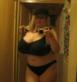 1618472078_32-p-devushki-pishki-iz-sotssetei-seksualnie-33.jpg