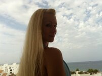 f_ДамаСобачка_a5476f4e5c10b7635b0d9155ab4fa3e13ed499411b2ec03558a1327ecdebb578_.jpeg
